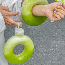 1 db 500 ml-es hőálló fánk alakú vizes palack kulacs, kulacstartó