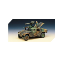 Academy M-966 Hummer Tow rakétahordozó műanyag makett (1:35) (MA-13250) makett