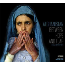  Afghanistan – Paula Bronstein idegen nyelvű könyv