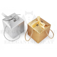  Ajándékdoboz szalaggal és zsinórral - 12 db ajándéktárgy