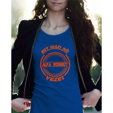  Alfa romeos női póló - Igazi nő alfát vezet
