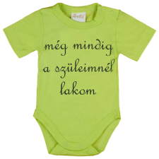 Asti Rövid ujjú "még mindig a szüleimnél lakom" feliratos baba body kombidressz, body
