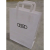 Audi logós papír dísztasak fehér 35x26x12 cm