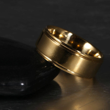 AZIZ Nemesacél karikagyűrű több méretben, arany gyűrű