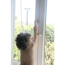 BabyJem ablakrögzítő rendszer bababiztonság