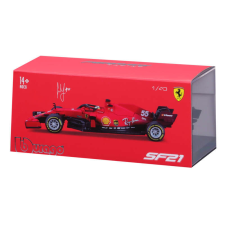  Bburago 1/43 versenyautó - Ferrari, 2021-es szezon autó versenyzővel autópálya és játékautó