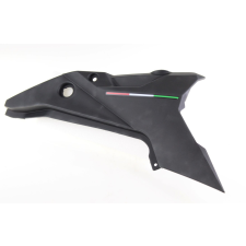 BENELLI 65601V02001Z Bal oldali burkolat Benelli Vázak, idomok, kiegészítők Idom, burkolat elem egyéb motorkerékpár alkatrész