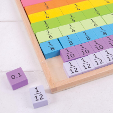Bigjigs Toys Fa tábla frakciókkal készségfejlesztő