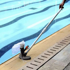 Bigstren AquaClean Medencefenék Tisztító - Vízhajtásos medence kiegészítő