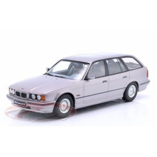  BMW 5 Series E34 Touring 1996 1:18 makett