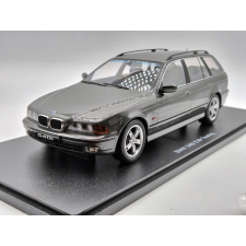  BMW E39 540i touring (1997) - szürke -  KK Scale - 1:18 makett