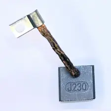  Bronz grafit szénkefe, elektromos targonca motorokhoz méret: 9x20x18mm (20x9x18mm) kisháztartási gépek kiegészítői