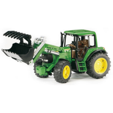 Bruder John Deere 6920 traktor homlokrakodóval autópálya és játékautó