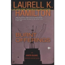  Burnt Offerings. Dunkle Glut, englische Ausgabe – Laurell K. Hamilton idegen nyelvű könyv
