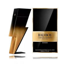 Carolina Herrera Bad Boy Extreme Eau de Parfum férfiaknak – 150 ml 2019171 parfüm és kölni