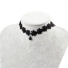 Choker nyaklánc – Virág fekete kővel nyaklánc
