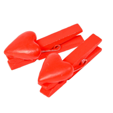  Csípesz szívvel piros 4,5cm 10db-os dekorációs kellék