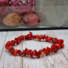 csucsajandek Bambuszkorall törmelékköves karkötő - Piros