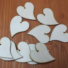 DC Fa francia szív 4,5cm x 5cm dekorációs kellék