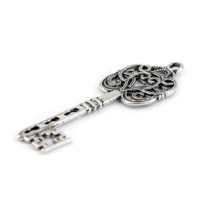 Dekoratív fém medál 21 x 56 mm platina kulcs medál