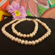  Édesvízi tenyésztett gyöngy nyaklánc. ékszer szett