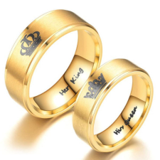 Ékszerkirály Nemesacél női karikagyűrű, &quot;His Queen&quot; felirattal, arany színű, 10-es méret gyűrű