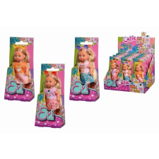 evi baba aranyos figurával baba