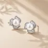  Ezüst Színű S925 Ezüst virág alakú női fülbevaló apró gyönggyel – elegáns bedugós modell