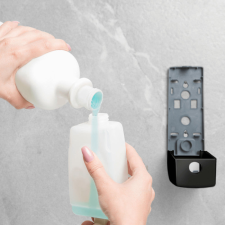  Falra szerelhető manuális szappanadagoló fürdőszoba kiegészítő