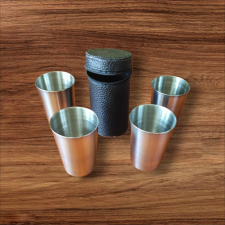  Fém pohár készlet,bőr tokban dekorációs kellék