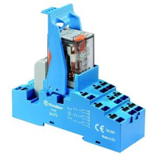 Finder 58P380240060 Csatoló relé, 3 váltóé, 10A villanyszerelés