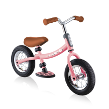 Globber Go Bike Air Futóbicikli - Rózsaszín lábbal hajtható járgány