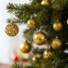 Globiz International Kft. Karácsonyfadísz szett - 100 db gömb + csúcsdísz - arany