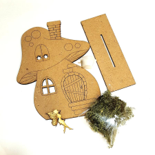  Gombaház tündérkével, mohával és csillámporral. Gombaház mérete: 13x18 cm dekorációs kellék