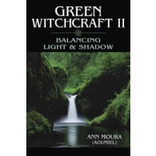  Green Witchcraft II – Ann Moura,Aoumiel idegen nyelvű könyv