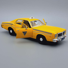 Greenlight Dodge Monaco Taxi 1978 1:24 Rocky 3 Film autópálya és játékautó