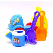  Homokozó dömper locsolókannával és egyéb kiegészítőkkel homokozójáték