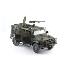 Italeri LMV Lince 4WD taktikai jármű műanyag modell (1:35) makett