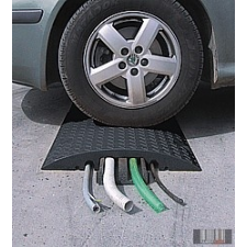  ÍVELT KÁBELHÍD 7 TONNA TEHERBÍRÁSSAL kültéri világítás