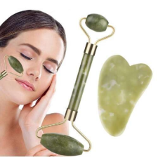 Jade köves görgős arcmasszírozó Gua Sha masszírozóval zöld színben bőrápoló eszköz