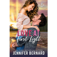 Jennifer Bernard (magánkiadás) Love at First Light egyéb e-könyv