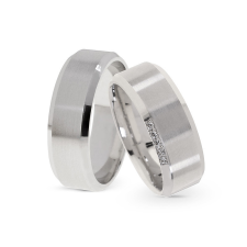  KARIKAGYŰRŰ PÁRBAN 14K ARANY 18,6 GR, GYÉMÁNT KŐVEL 0,035 CT gyűrű