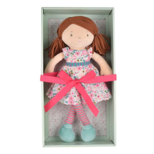  Katy – sötétbarna haj/rózsaszín és tenger zöld ruhában, természetes pamutból dobozban baba