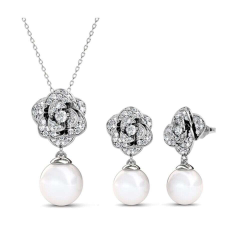 Korina - Swarovski kristályos és gyöngyös szett - fehér ékszer szett