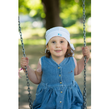  Kötős fejkendő, fehér, egyszínű babasapka, sál