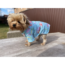  Kutyaruha - Pamut póló világoskék színben, lakókocsis és flamingós mintával - M kutyaruha