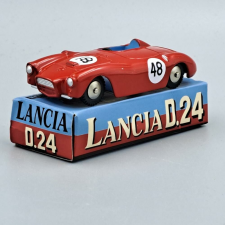  Lancia Delta 24 - 48 1:48 modellautó makett