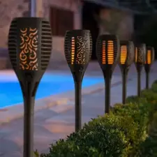  Lángokat imitáló szolár LED lámpa kültéri világítás