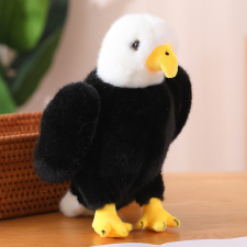 Lean Toys Plüss Eagle Bird plüss kabalája ennivaló fekete-fehér 25cm plüssfigura