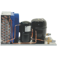  LÉGHŰTÉSŰ KONDENZÁLÓEGYSÉG AV2140GK beépíthető gépek kiegészítői